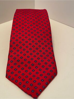 Vintage Hardy Aimes London 100% Silk Necktie Red W/ Navy